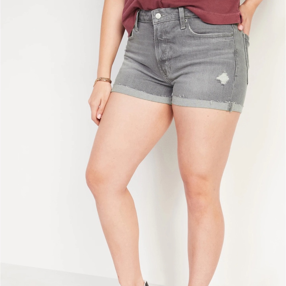 OLD NAVY‎ High-Waisted O.G. Gray Cut-Off Jean Shorts 3-inch Inseam